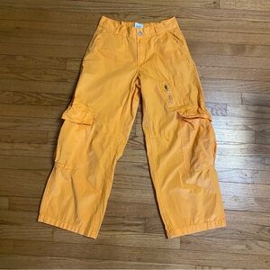 Urban Outfitters BDG oversized orange cargo pants - Size 4